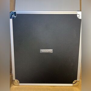 Vaultz Locking Media Binder, Holds 128 Discs, Black New